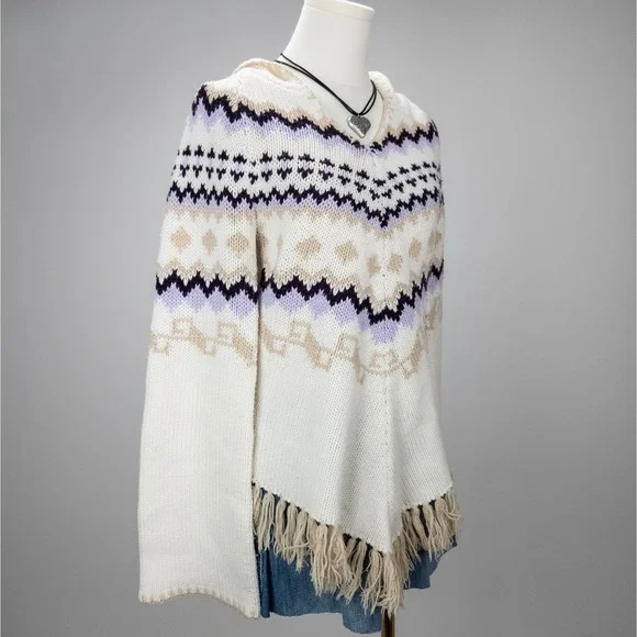 Vintage Boho Knit Fringe Hoodie - Fair Isle Cream Sweater - 90s Cozy Y2K‎ - Picture 2 of 8